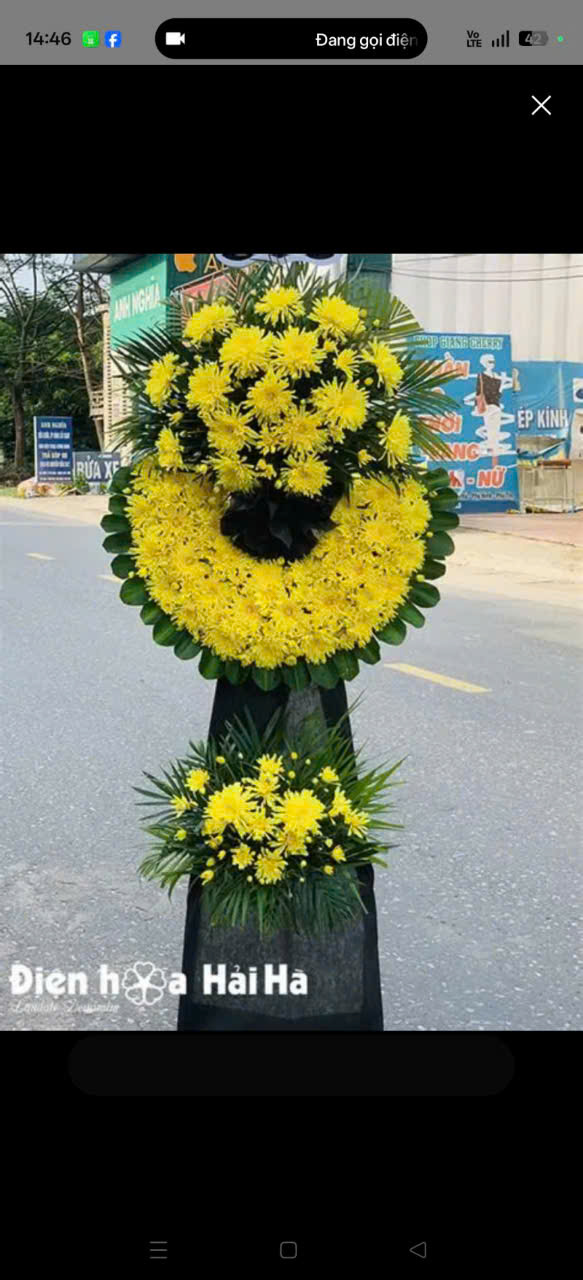 Kệ/Vòng Hoa Viếng Tone Đỏ Quyến Rũ